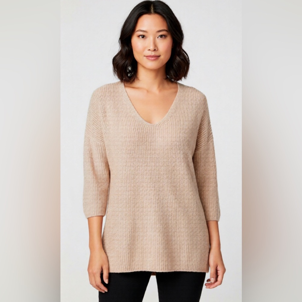 Express light knit sweater Medium